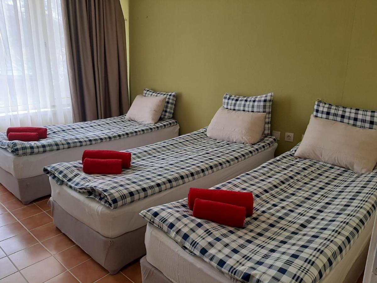 Amadina Garden Hotel Lozenets Bagian luar foto