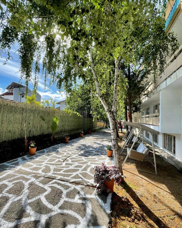 Amadina Garden Hotel Lozenets Bagian luar foto