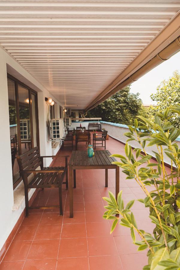 Amadina Garden Hotel Lozenets Bagian luar foto